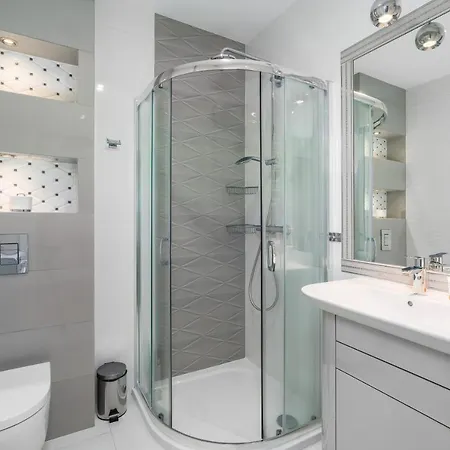 Exclusive Bielniki By Renters Apartment